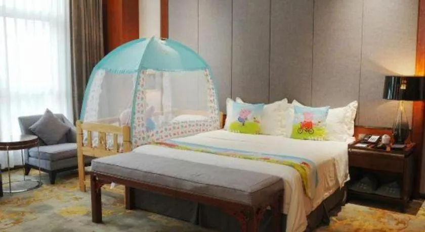 Jiyuan Oriental Jianguo Hotel 5*,  Kina
