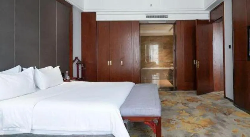 Jiyuan Oriental Jianguo Hotel
